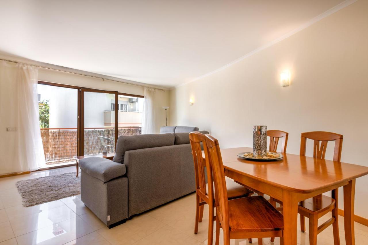 Two Bedroom Apartment With Rooftop Pool In Alvor Exterior foto
