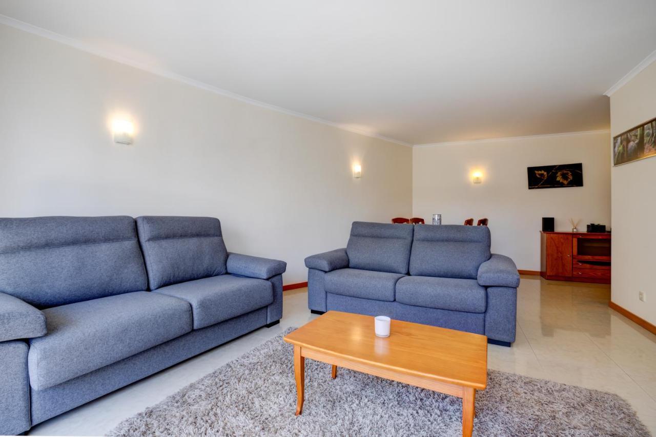 Two Bedroom Apartment With Rooftop Pool In Alvor Exterior foto